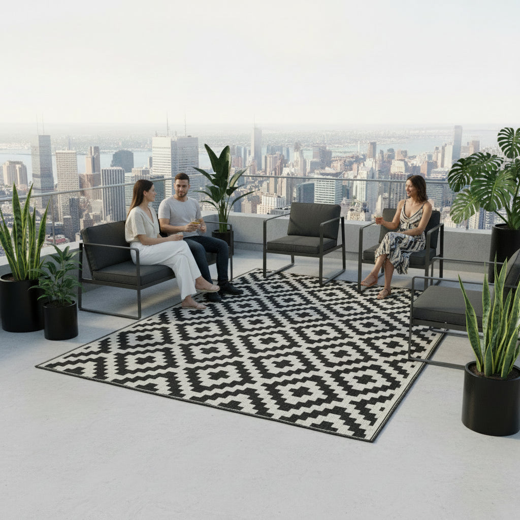 Tapis-exterieur-terrasse-carre-noir-et-beige