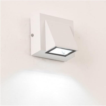 applique-murale-blanc-froid-moderne