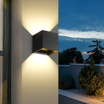applique-murale-noir-blanc-chaud-cube