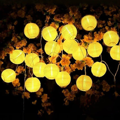 guirlande-lumineuse-solaire-exterieur-arbre-lanterne